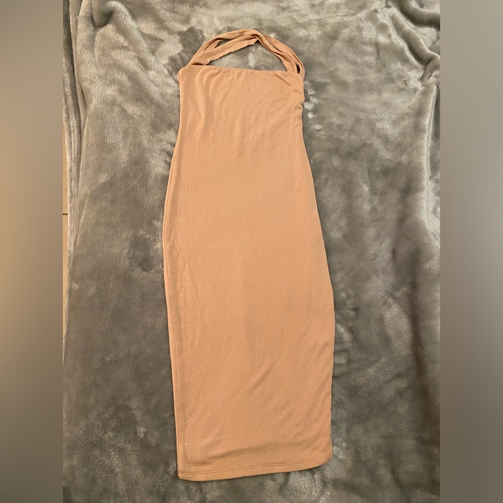 Naked Wardrobe woman Sculpt Tank
Midi Dress Size Small Beige